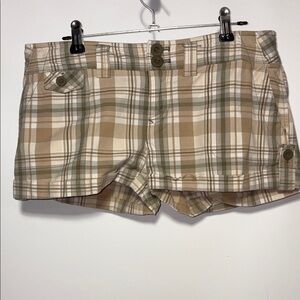 Piper & Blue Plaid Cargo Shorts in Tan and Green